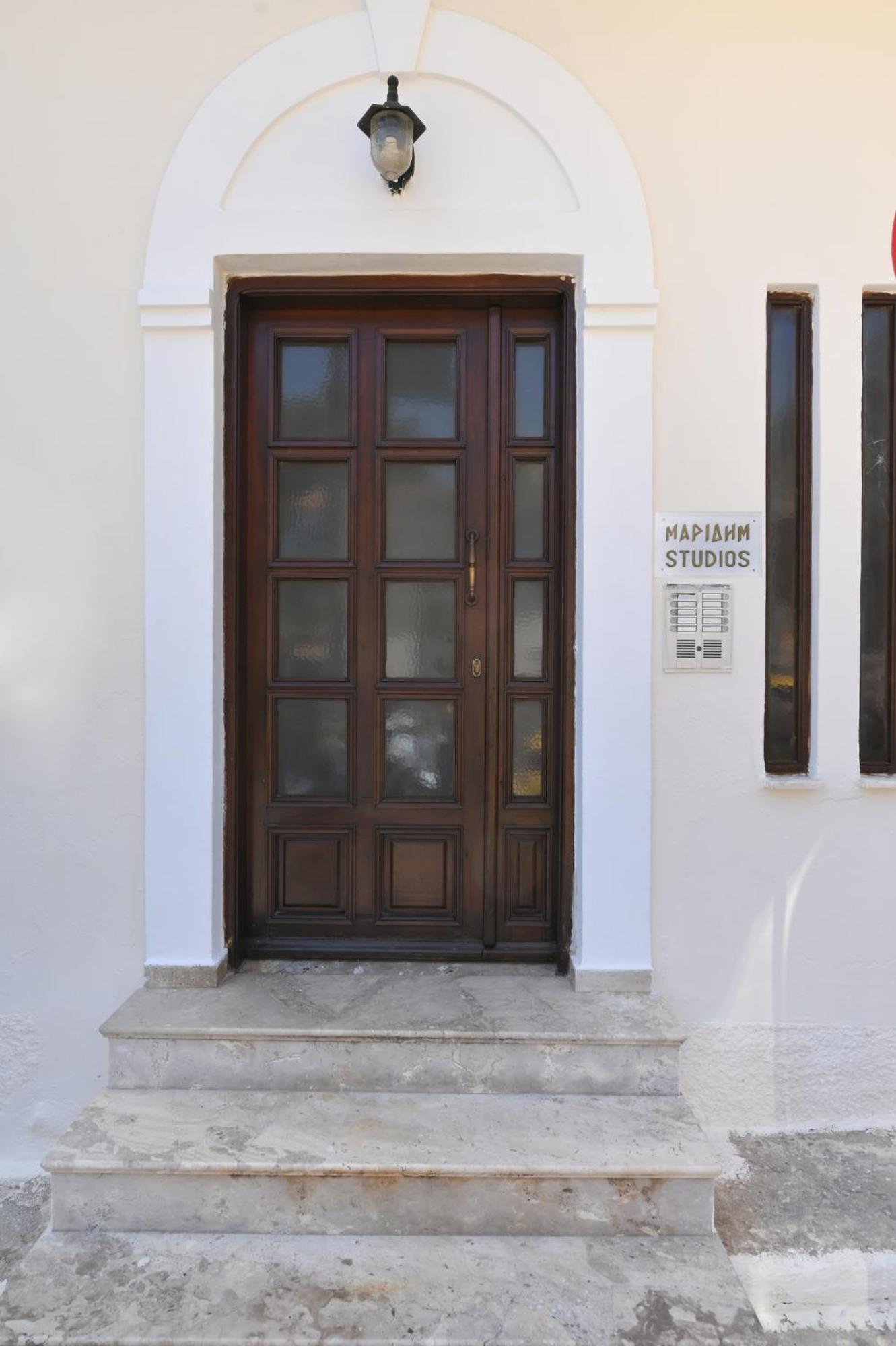 Maridim Studios Ermoupoli Exterior photo